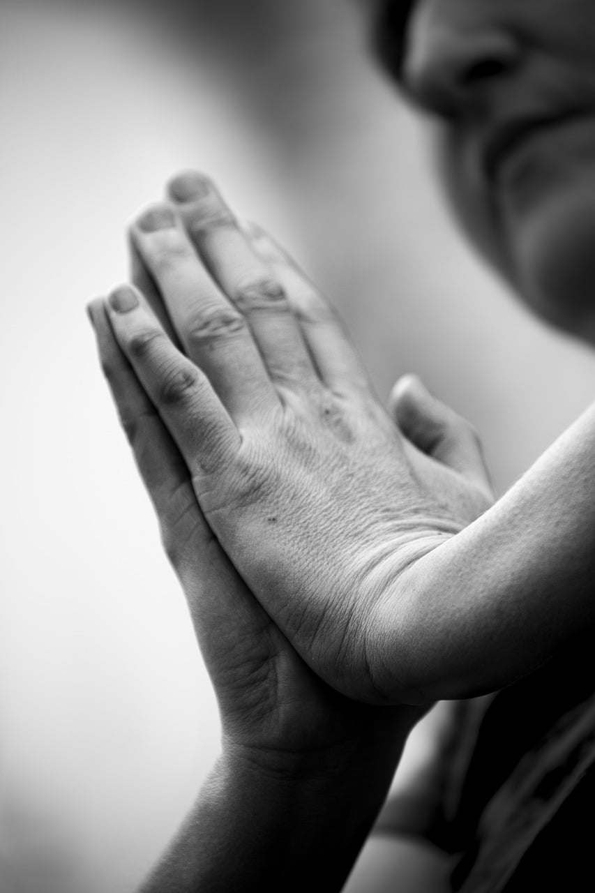 hands-5037846_1280 massage chinois